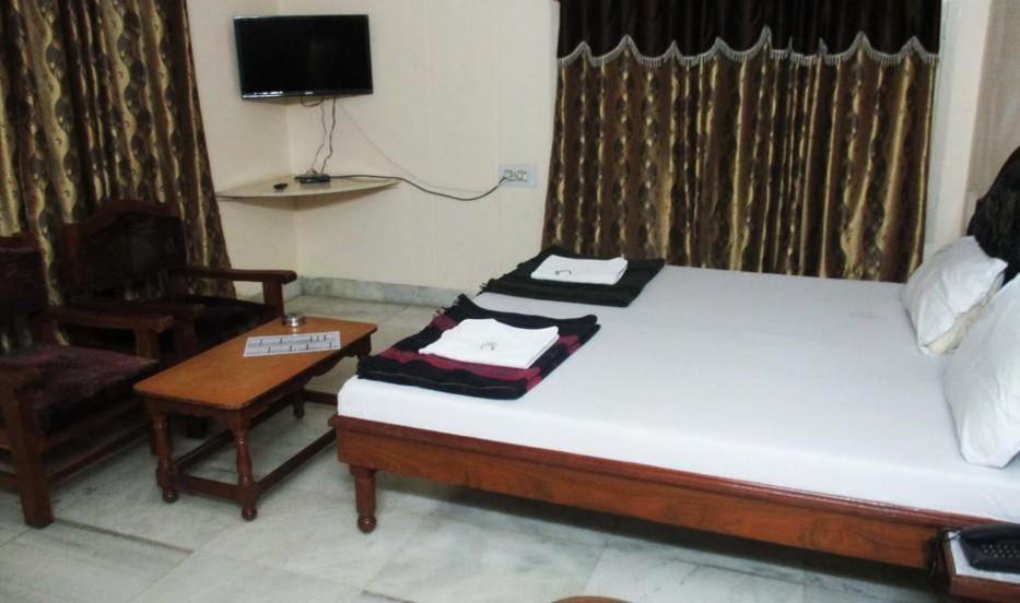 Hotel Geethanjali Residency Bhadrachalam Exterior foto